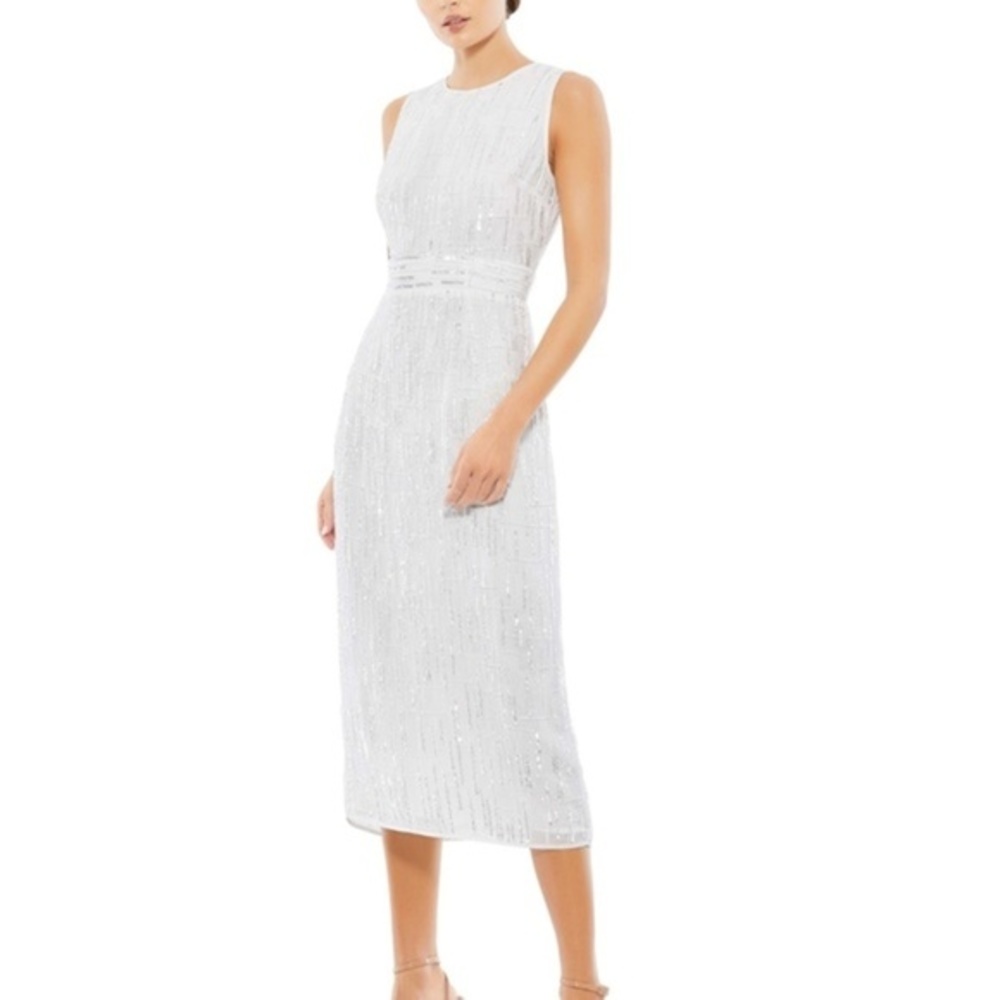 Mac Duggal. Abstract Beaded Sleeveless Midi Dress in white